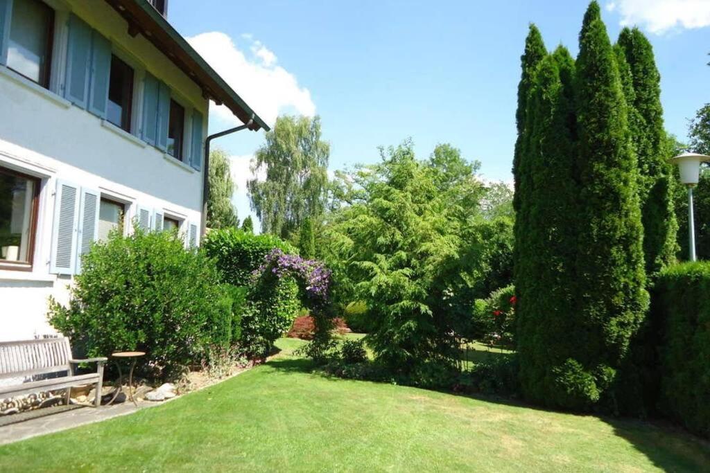Romantische Ferienwohnung Mit Nahe Zum See Oberteuringen Exterior foto